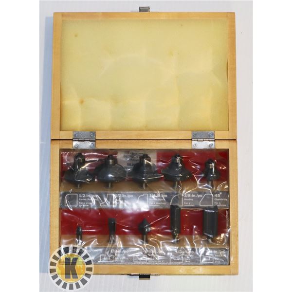 CRAFTSMAN ROUTER BIT SET IN WOODEN CASE