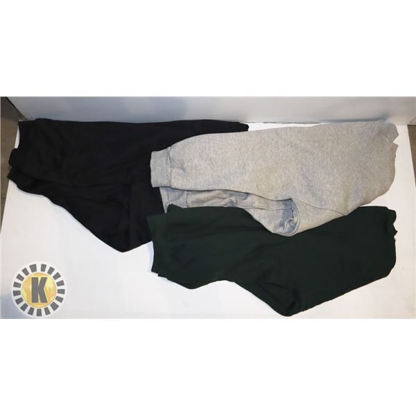 3 SIZE MEDIUM SWEAT SHIRTS
