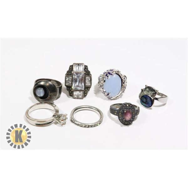 925-107 LOT OF ASSORTED FASHION RINGS