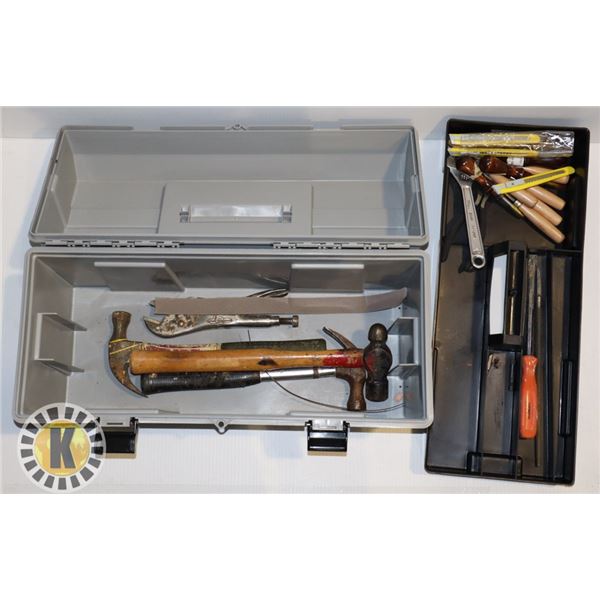 ESTATE TOOL BOX- WITH CARVING TOOLS