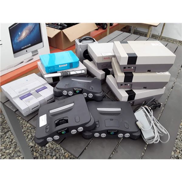 446 --  Lot of Nintendo Gaming consoles