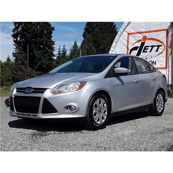 E1 --  2012 FORD FOCUS SE  , Silver , 172140  KM's