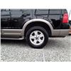Image 12 : H2 --  2004 FORD EXPLORER EDDIE BAUER EDITION  , Black , 155411  KM's