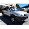 Image 3 : C5 --  2006 HYUNDAI TUCSON GL , Silver , 202953  KM's