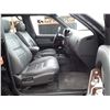 Image 21 : F6 --  2000 INFINITI QX4 4X4  , Black , 297171  KM's