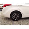 Image 18 : E6 --  2013 HYUNDAI ELANTRA GLS , White , 116787  KM's