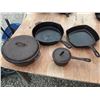 Image 1 : 532 --  Lot of 4 Cast iron Pots & Skillets