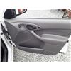 Image 19 : A12A --  2001 FORD FOCUS SE WAGON , White , 166265  KM's
