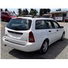 Image 5 : A12A --  2001 FORD FOCUS SE WAGON , White , 166265  KM's