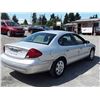 Image 6 : B2 --  2002 FORD TAURUS LX , Grey , 139407  KM's
