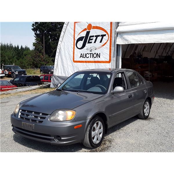 E6 --  2004 HYUNDAI ACCENT GL , Grey , 214705  KM's