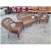 Image 2 : 560 --  Wicker Patio Set Love Seat & 2 Chairs