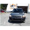 Image 2 : E5 --  2005 KIA SPORTAGE , Silver , 170620  KM's