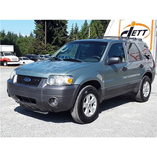 G2 --  2006 FORD ESCAPE XLT AWD , Green , 250862  KM's