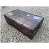 Image 3 : 571 --  Vintage Trunk from England