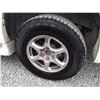 Image 10 : A8 --  2003 GMC YUKON XL DENALI 4X4 , White , 366500  KM's
