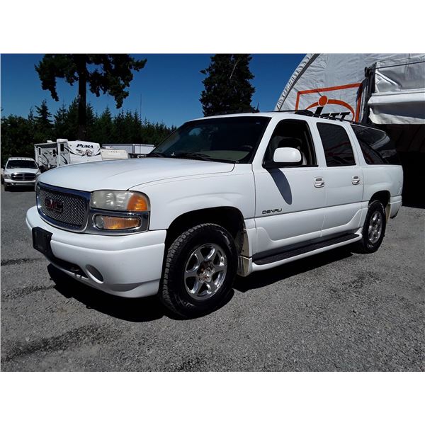 A8 --  2003 GMC YUKON XL DENALI 4X4 , White , 366500  KM's