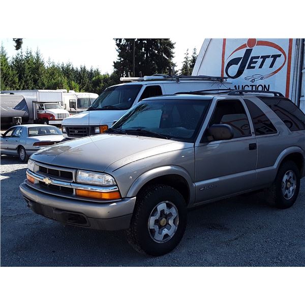 E6 --  2001 CHEVROLET BLAZER LS 4X , Grey , 329594  KM's