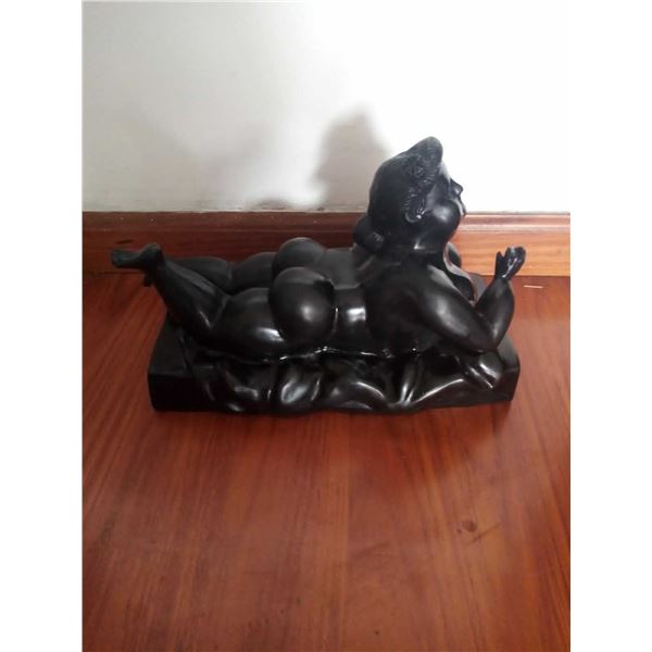 Amazing Beautiful handmade bronze sculpture - Botero Style