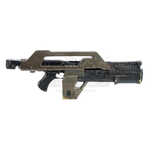 Lot # 7: ALIENS (1986) - Vasquez's (Jeanette Goldstein) Screen-Matched Lightweight M-41A Pulse Rifle