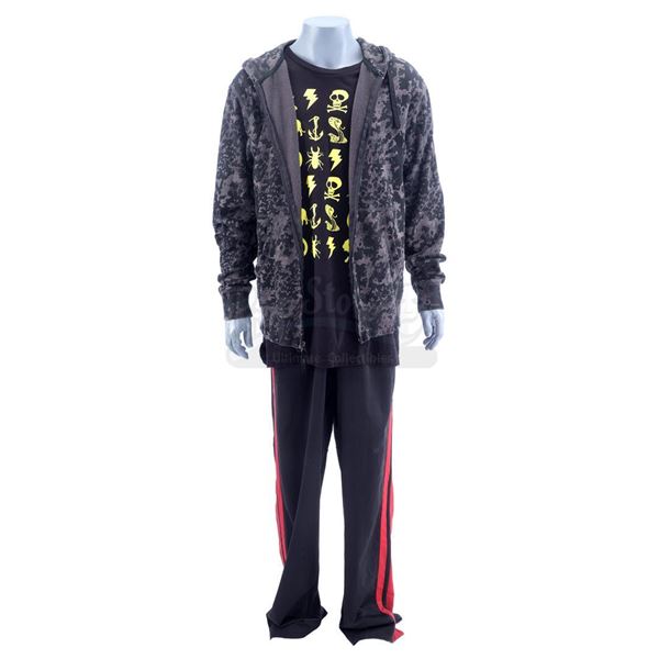 Lot # 550: BREAKING BAD (T.V. SERIES, 2008 - 2013) - Jesse Pinkman's (Aaron Paul) Costume