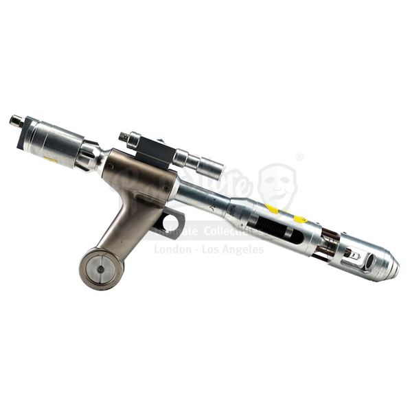 Lot # 850: LOST IN SPACE (1998) - Dr. Maureen Robinson's (Mimi Rogers) Laser Welder Gun