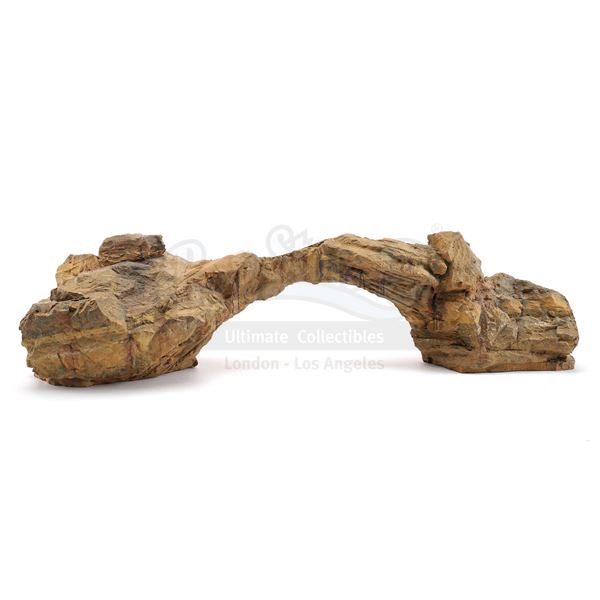 Lot # 1121: STAR WARS - EP I - THE PHANTOM MENACE (1999) - Podracing Rock Arch Model Miniature