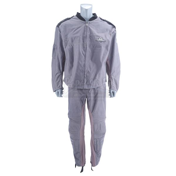 Lot # 1257: STARSHIP TROOPERS (1997) - Mobile Infantry FedNet Jacket and Pants