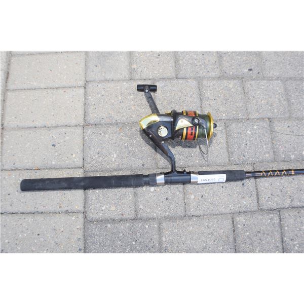 8FT BEACHCOMBER  ROD AND REEL FISHING