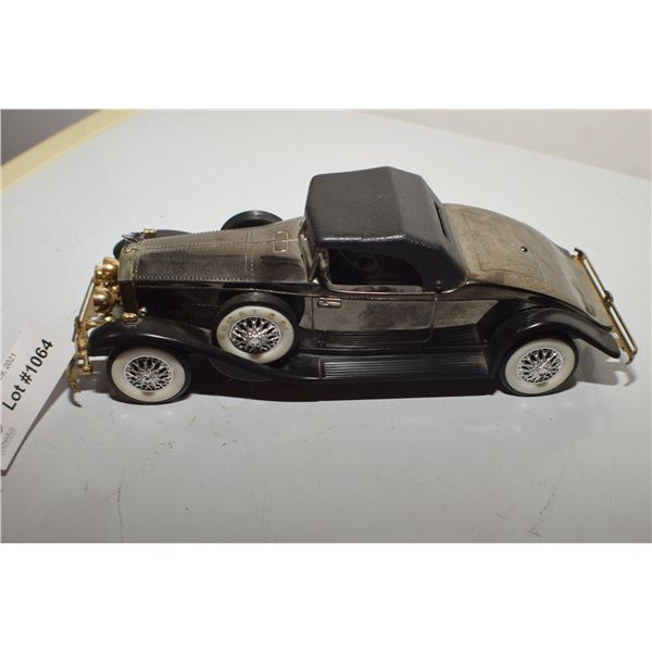 VINTAGE AUTO CAR RADIO ROLLS ROYCE LIKE NEW