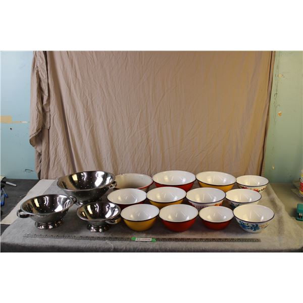 Enamel Bows and stainless strainers