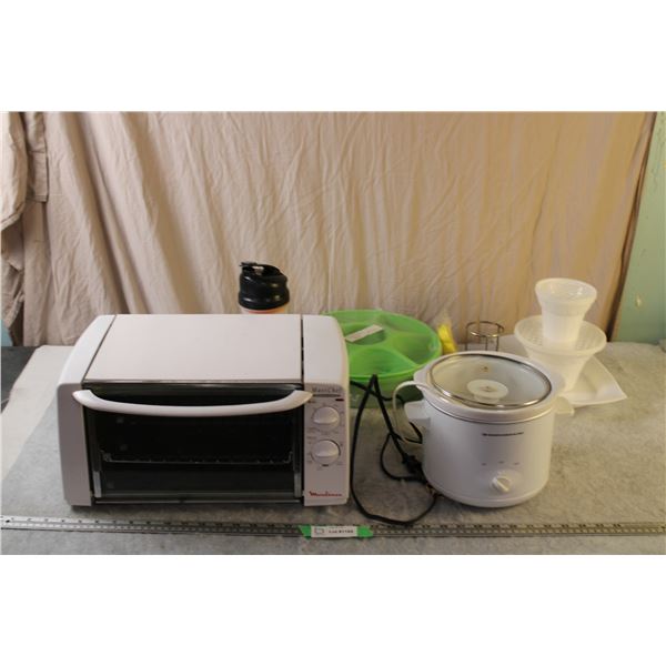 Moulinex MaxiChef Toaster Oven (working) Durabrand slow cooler + misc kitchenware