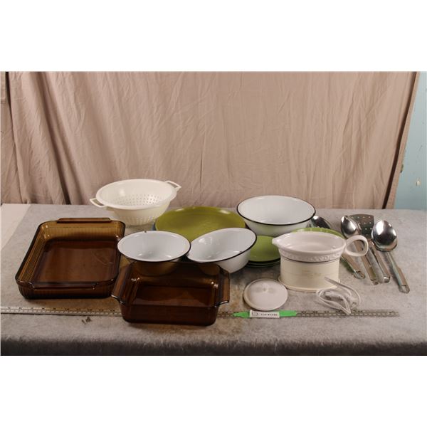Gravy Warmer + glass cookware + misc kitchen items