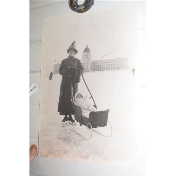 ANTIQUE REGINA WASCANA PARK PICTURE