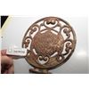 Image 1 : ANTIQUE CAST TRIVET