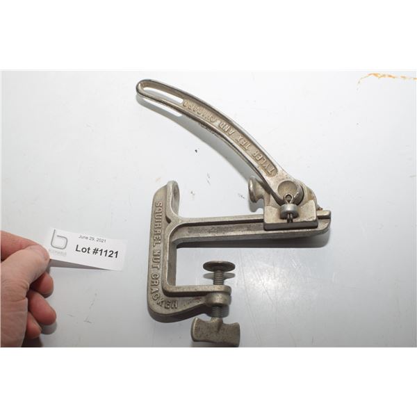 ANTIQUE 1921 SQUIRREL NUT CRACKER TOOL