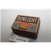 Image 1 : ANTIQUE SUNLIGHT SOAP AND BOX