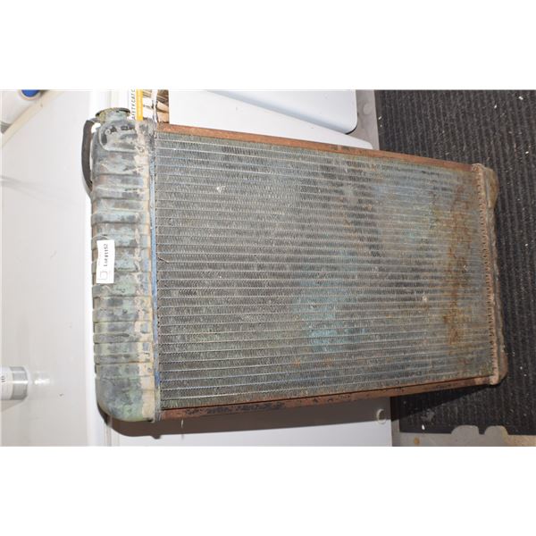 ANTIQUE 1950s RADIATOR  FOR MERCURY ?