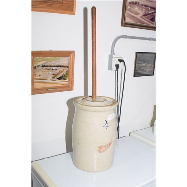 4 GALLON RED WING BUTTER CHURN HAS HAIRLINES