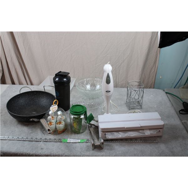 decosonic vacuum sealer(works) + frying pan + misc kitchenware