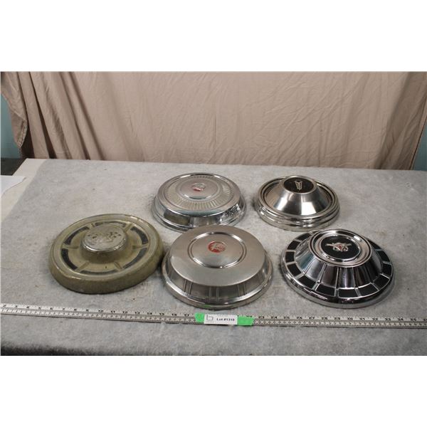 5 vintage Hubcaps