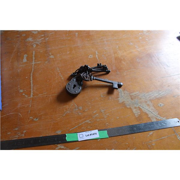 Ornamental Skeleton Keys Lock