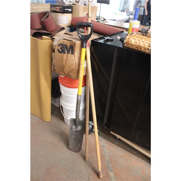 3 Garden Tools, Trenching Spade and 2 Hoes