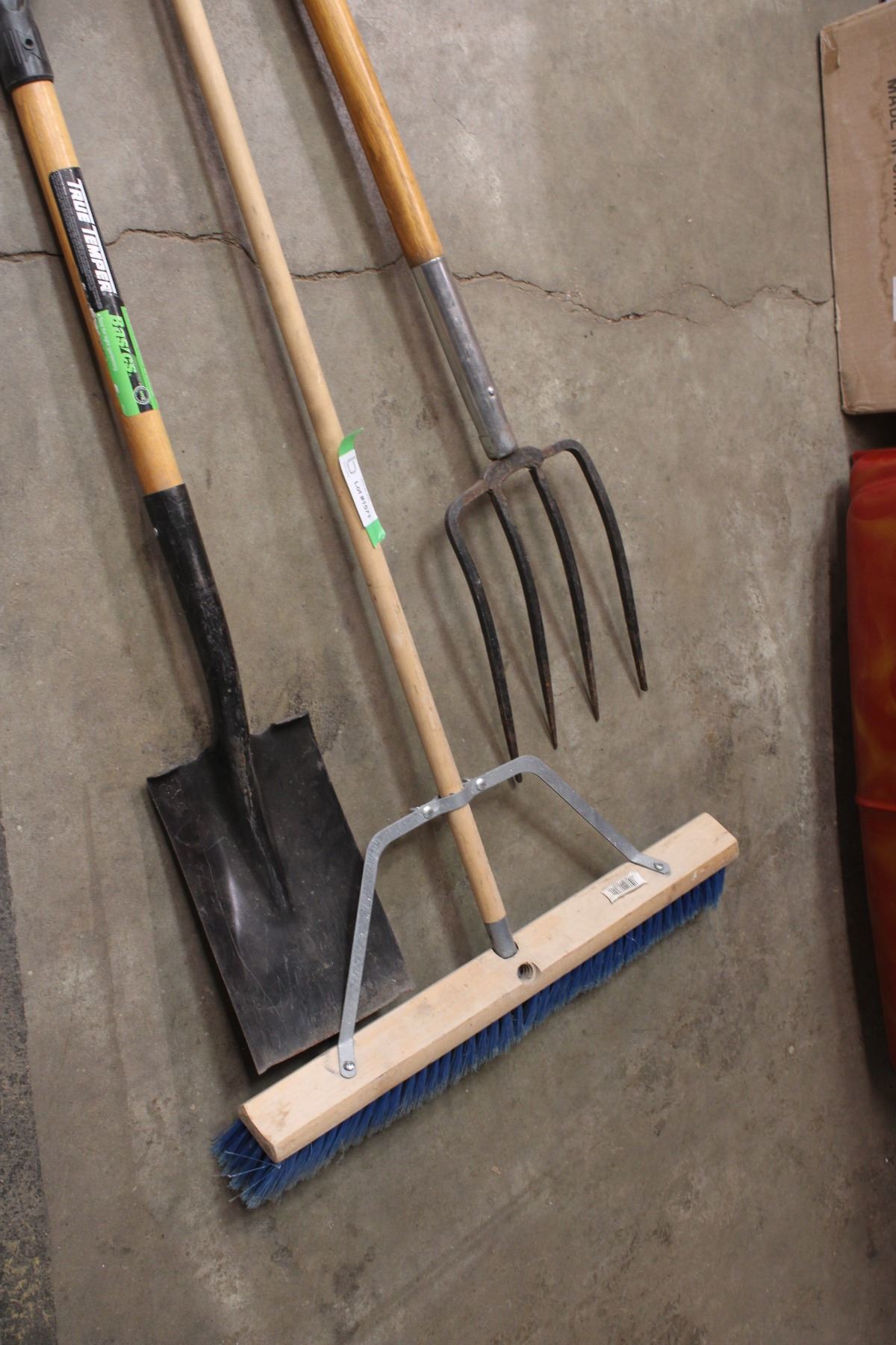Potato Fork Broom and Spade Bodnarus Auctioneering