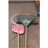 Image 2 : 3 Garden Tool Snow Shovel Plastic Rake