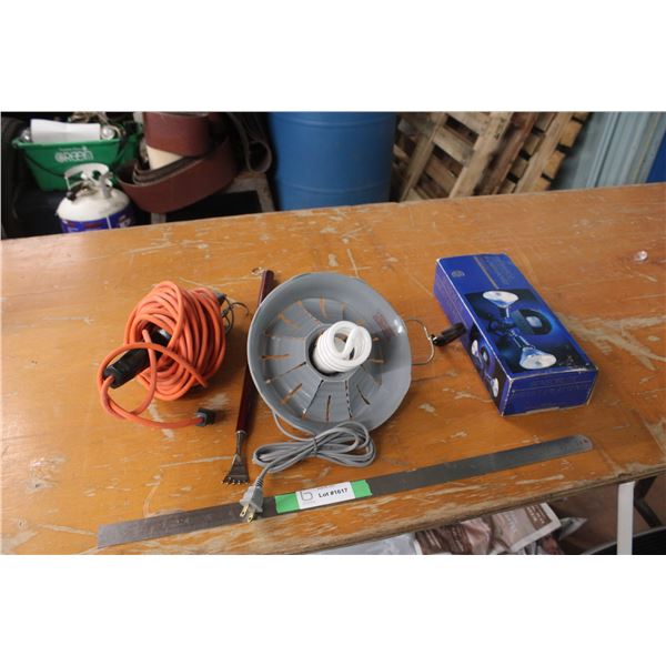 Work Light Back Scratcher Working Light