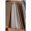 Image 4 : 48" Fluorescent Light Bulbs and Fixtures