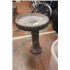 Image 3 : Bird Bath Concrete