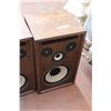 Image 3 : 2 Heavy Wooden Speakers