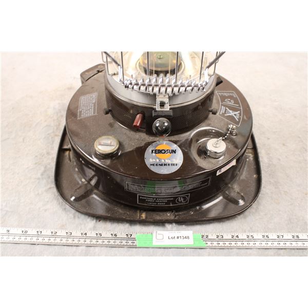 Kero-Sun Moonlighter - Portable Kerosene Lantern - Bodnarus Auctioneering